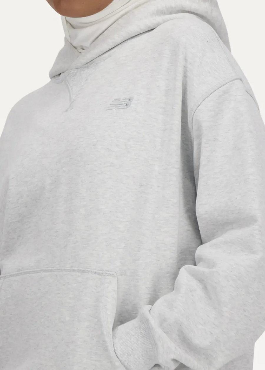 Худі жіноче New Balance Athletics French Terry світло-сірого кольору