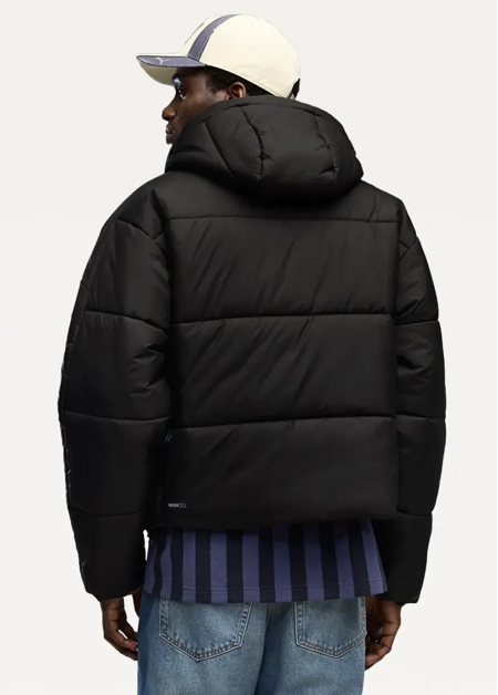 Куртка чоловіча PUMA ESS Relaxed Padded Jacket M чорного кольору