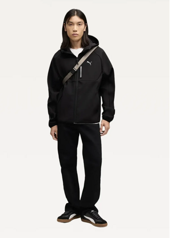 Куртка спортивная мужская PUMA PUMATECH Softshell Jacket черного цвета