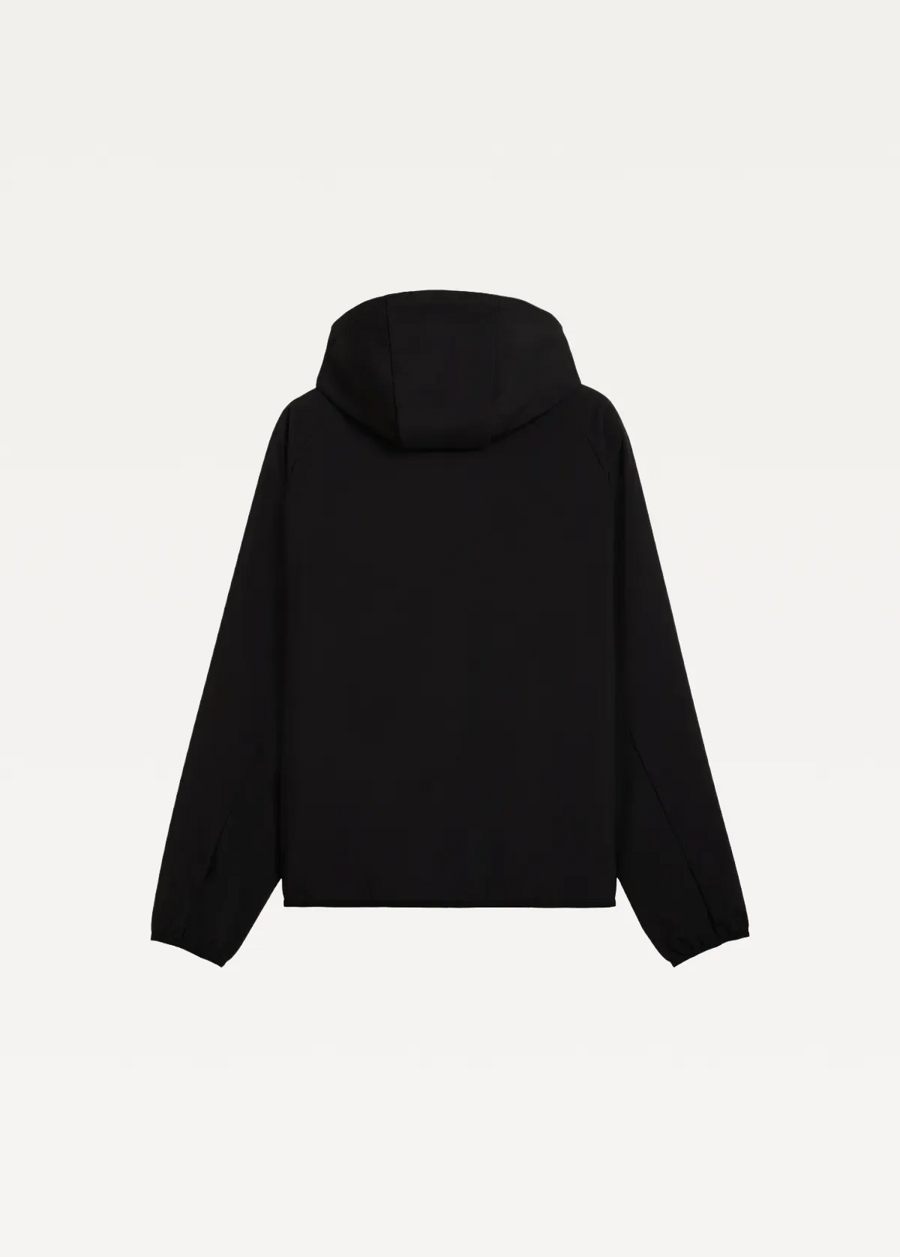 Куртка спортивная мужская PUMA PUMATECH Softshell Jacket черного цвета