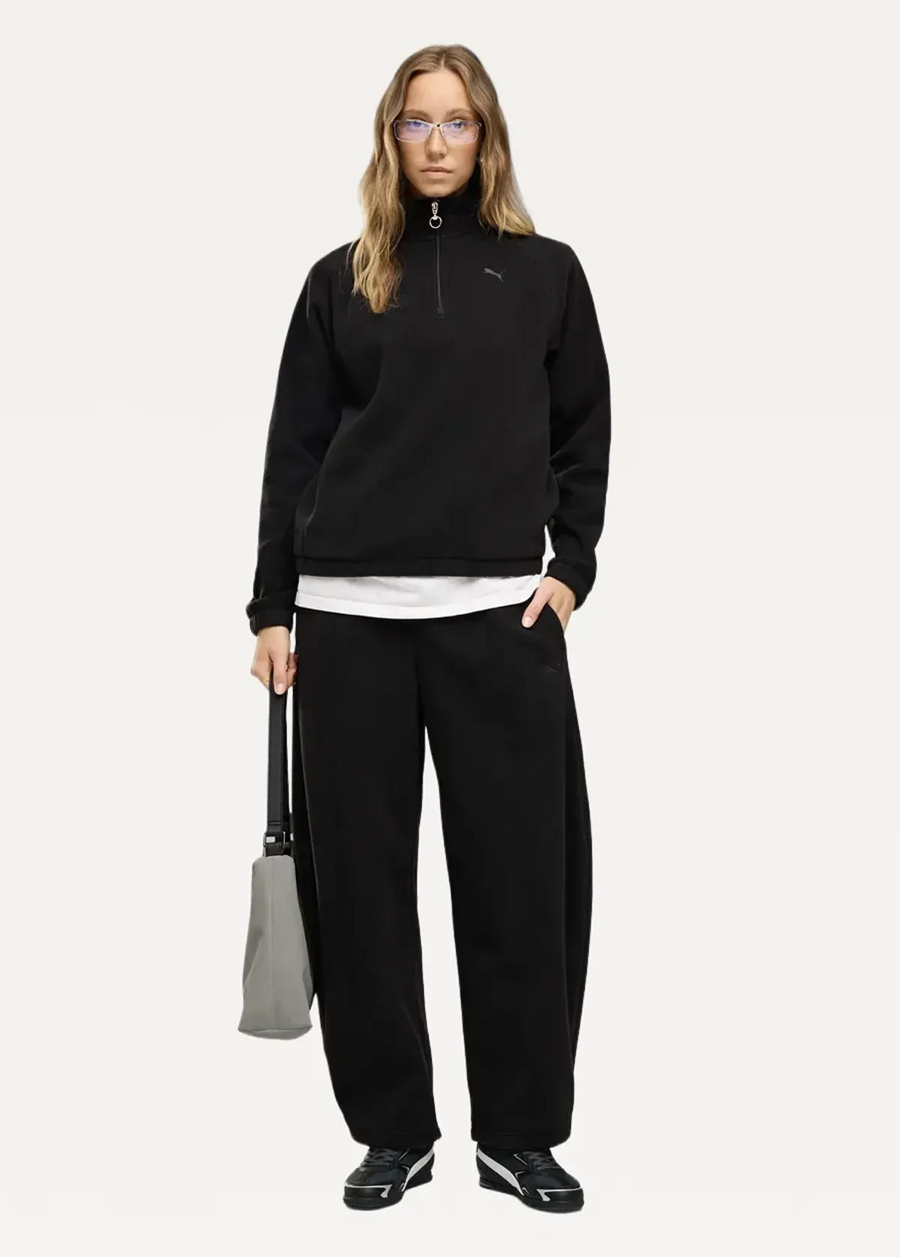 Спортивні штани жіночі PUMA HER Relaxed Winterized Pants чорного кольору