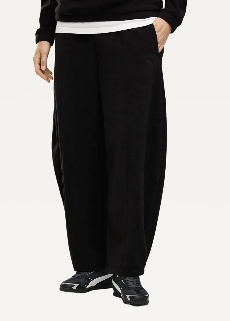 Спортивні штани жіночі PUMA HER Relaxed Winterized Pants чорного кольору