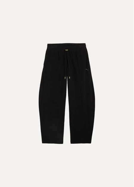 Спортивні штани жіночі PUMA HER Relaxed Winterized Pants чорного кольору