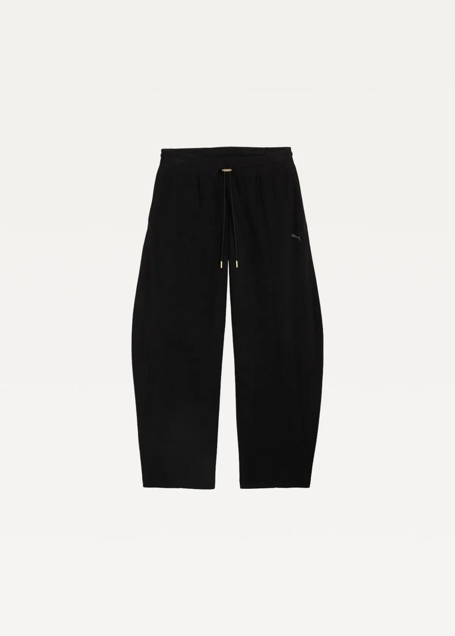 Спортивні штани жіночі PUMA HER Relaxed Winterized Pants чорного кольору