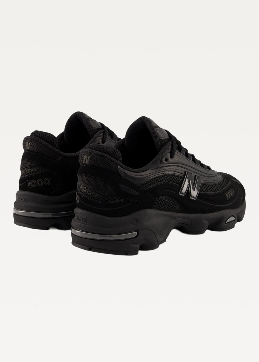 Кроссовки New Balance 1000 Unisex черного цвета