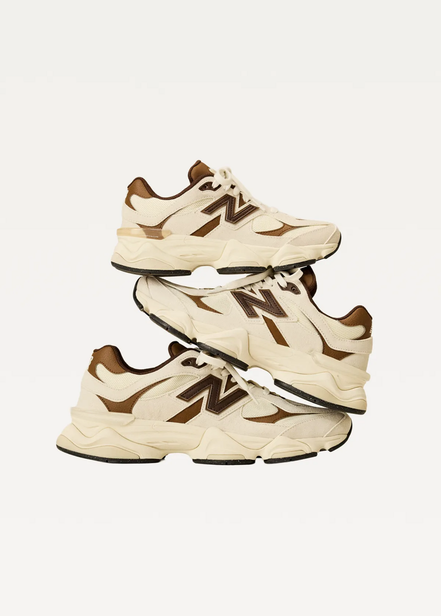 Кроссовки New Balance 9060 Unisex белого и коричневого цвета