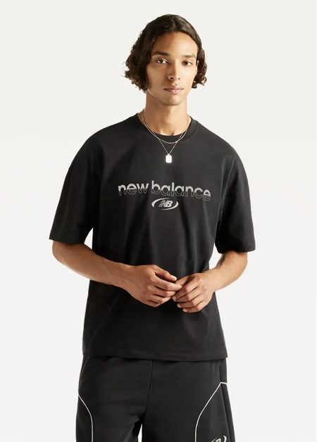 Футболка чоловіча New Balance Trackside чорного кольору