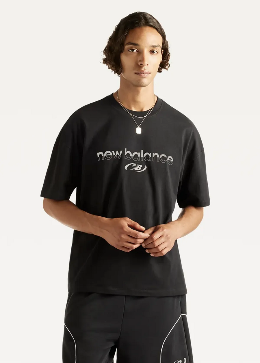 Футболка чоловіча New Balance Trackside чорного кольору