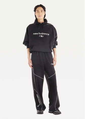 Худи мужское New Balance Trackside Fleece черного цвета