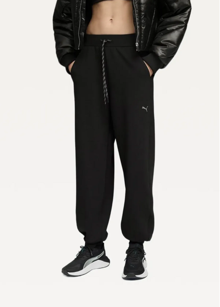 Спортивні штани жіночі PUMA W CLOUDSPUN JOGGER чорного кольору