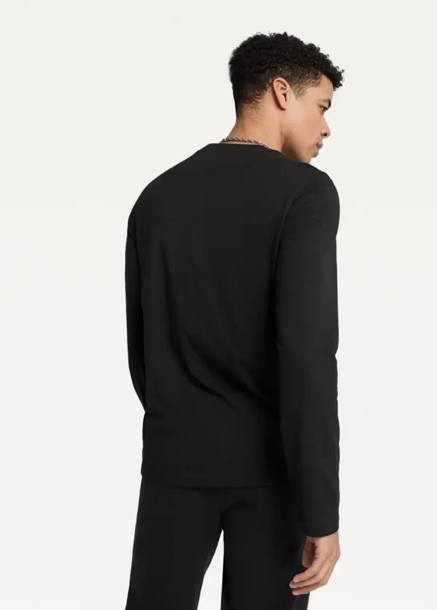 Лонгслів чоловічий PUMA ESS Longsleeve Tee чорного кольору
