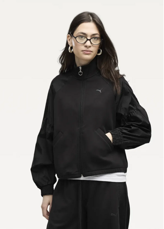 Ветровка женская PUMA HER Full-Zip Relaxed Jacket черного цвета