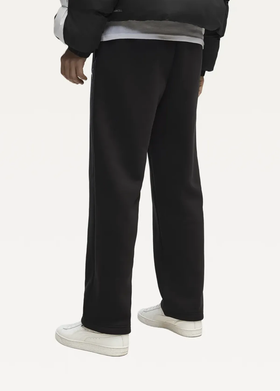 Спортивні штани чоловічі PUMA ESS Heavy Fleece Sweatpants чорного кольору