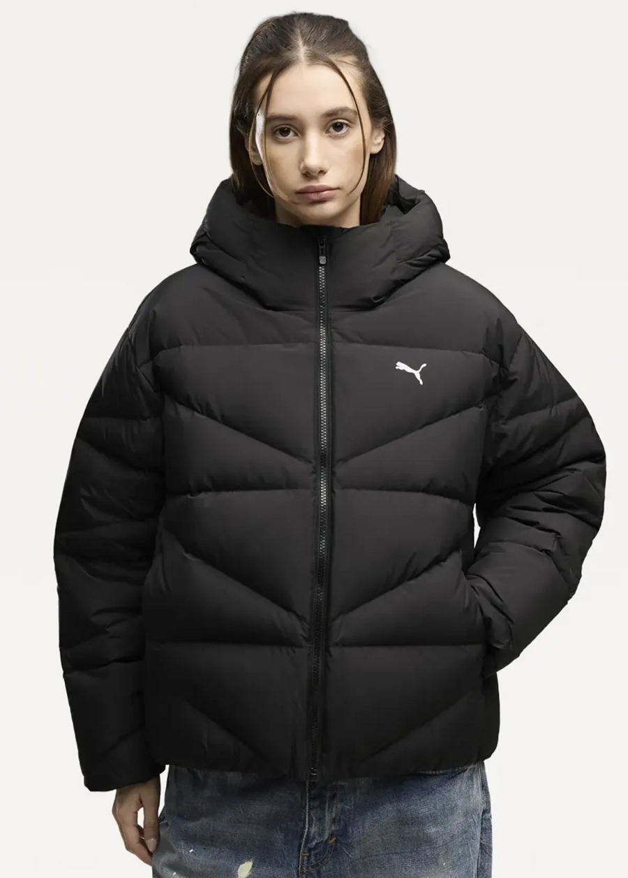 Куртка-пуховик женская  PUMA Hooded Down Puffer Jacket W черного цвета