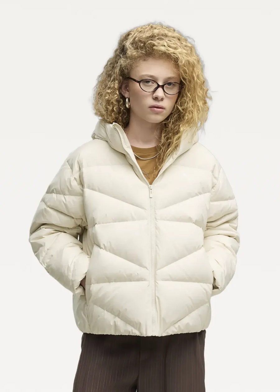 Куртка-пуховик женская PUMA Hooded Down Puffer Jacket W Alpine Snow