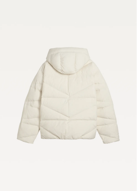 Куртка-пуховик жіночий PUMA Hooded Down Puffer Jacket W Alpine Snow