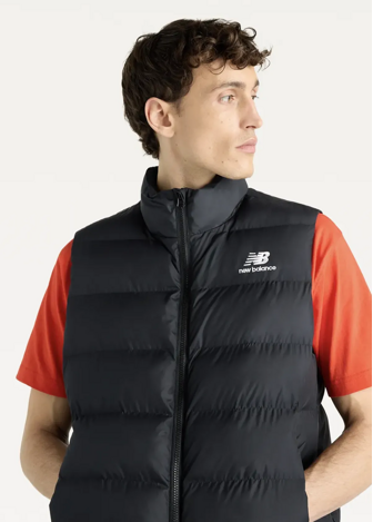 Жилет мужской New Balance Boston Puffer Vest черного цвета