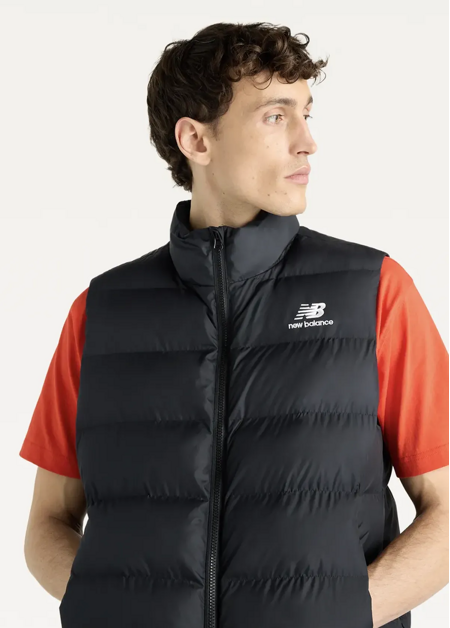Жилет чоловічий New Balance Boston Puffer Vest чорного кольору