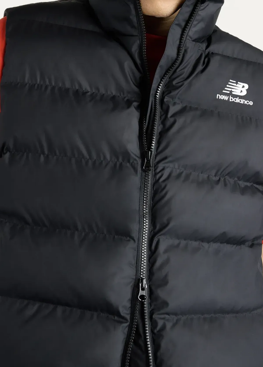 Жилет чоловічий New Balance Boston Puffer Vest чорного кольору
