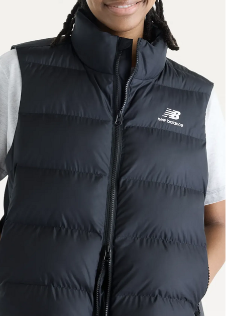 Жилет жіночий New Balance Boston Puffer чорного кольору