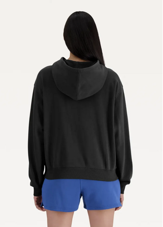Худі жіноче New Balance Sport Essentials Fleece чорного кольору