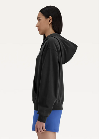 Худі жіноче New Balance Sport Essentials Fleece чорного кольору