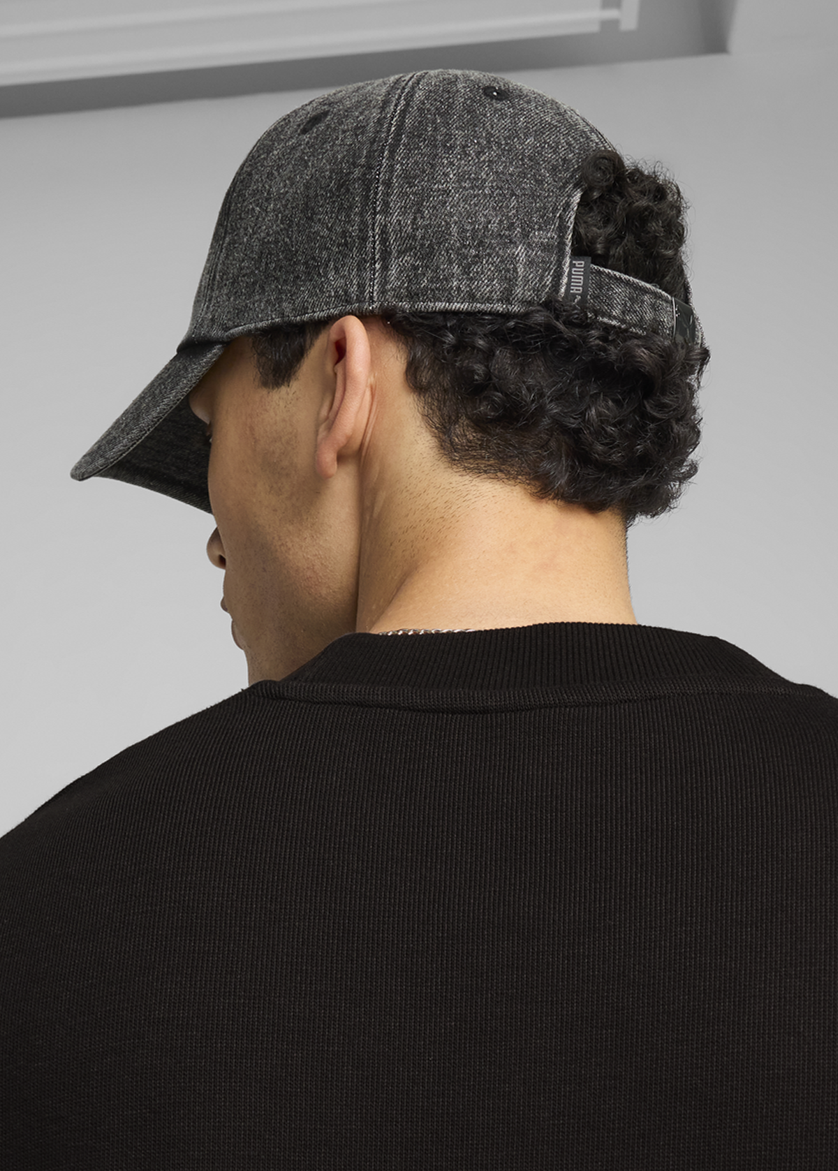 Кепка WARDROBE ESS METAL Dad Cap Unisex чорного кольору