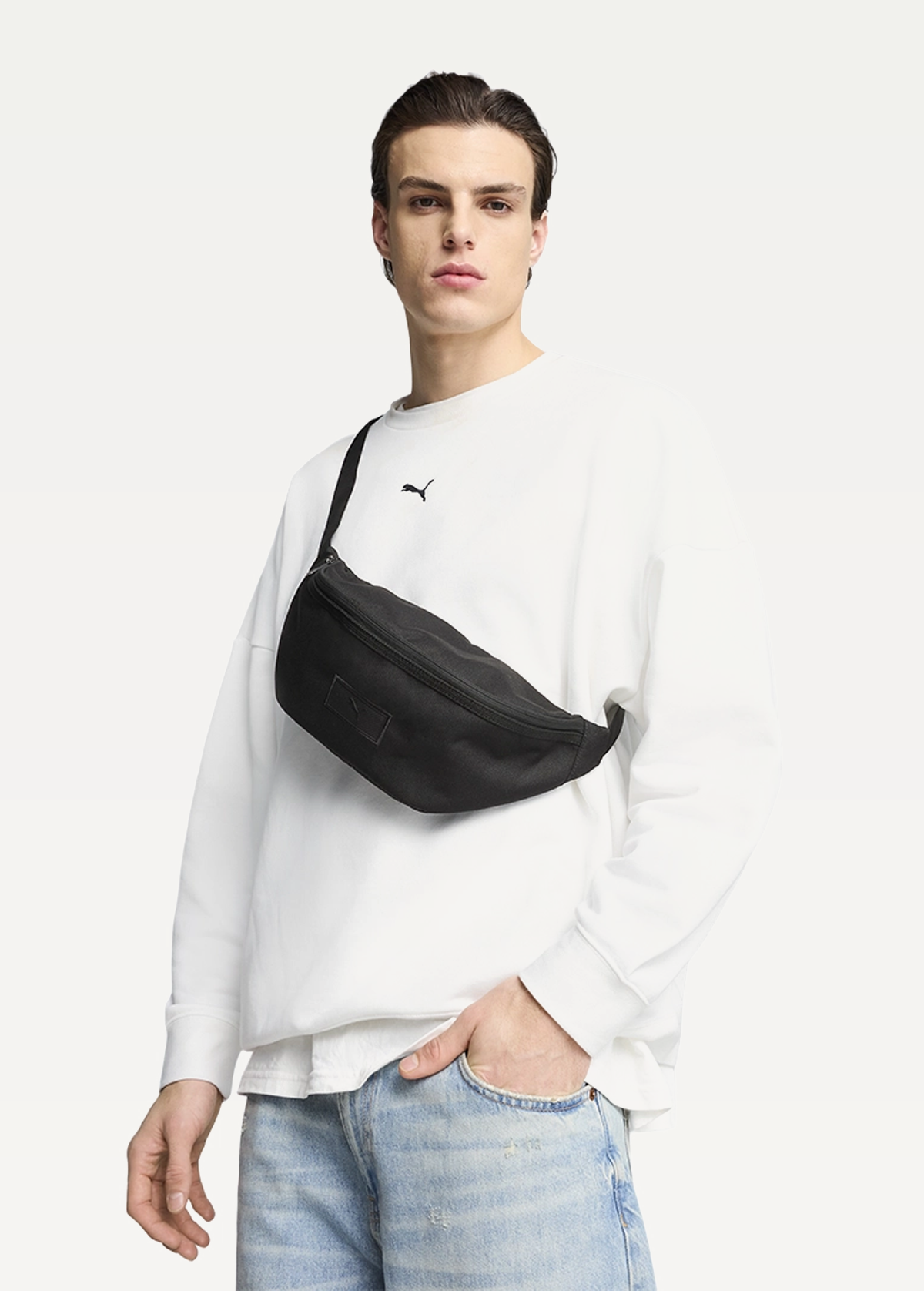 Сумка на пояс PUMA ESSENTIALS Waist Bag чорного кольору