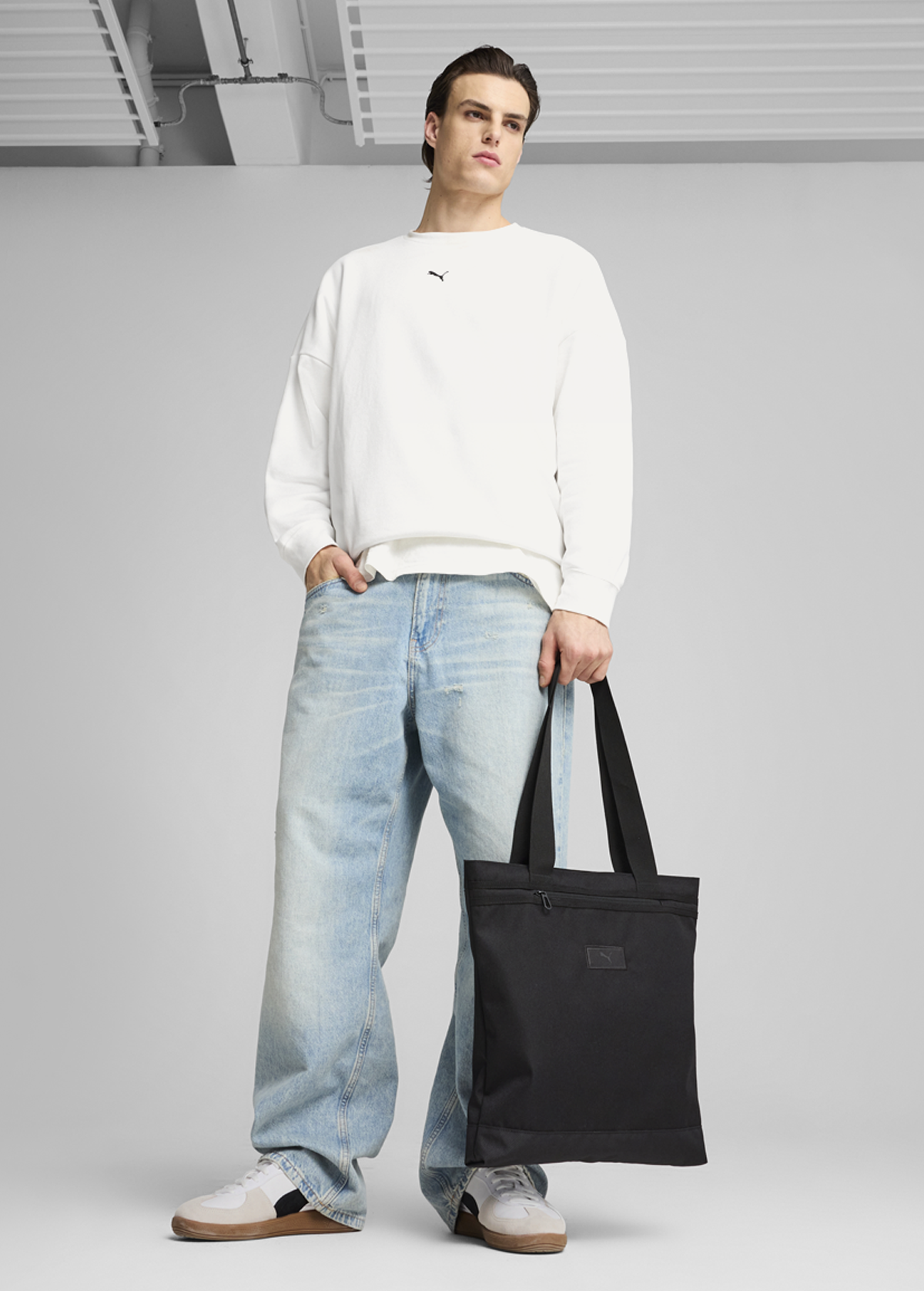 Сумка-шопер Unisex PUMA ESSENTIALS Tote Bag чорного кольору