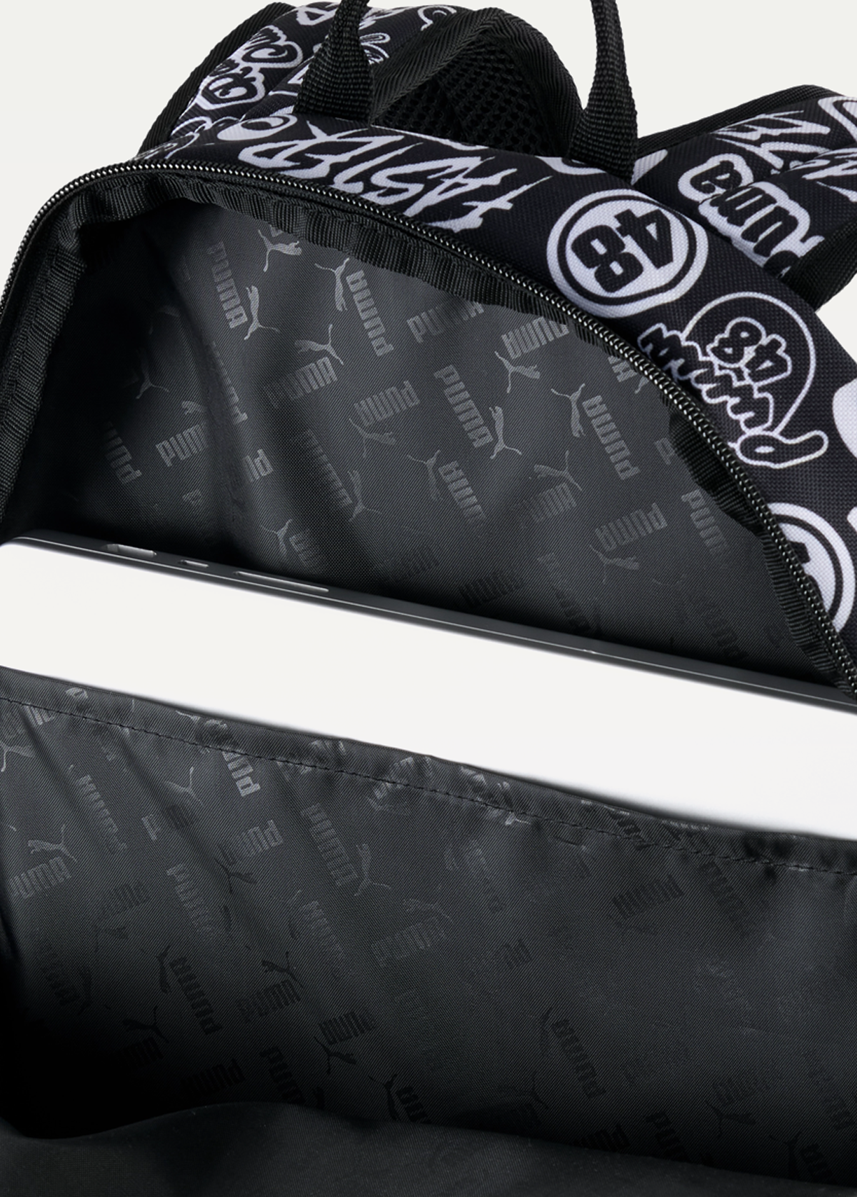 Рюкзак PUMA ACADEMY AOP Unisex Printed Backpack чорного кольору