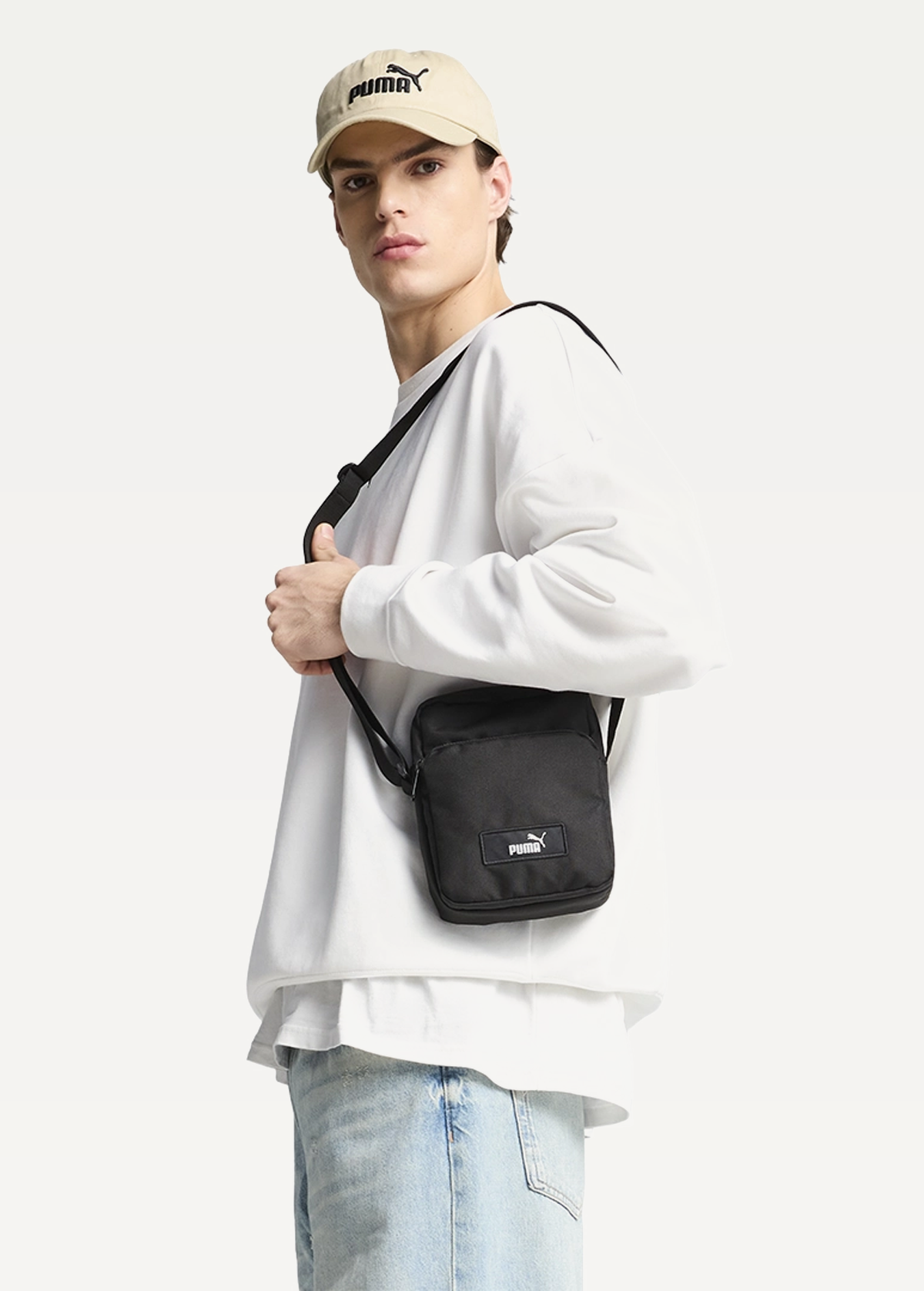 Сумка PUMA ACADEMY Portable Unisex Black чорного кольору