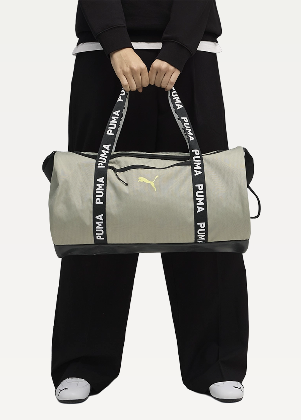 Сумка спортивная женская PUMA AT ESS Barrel Bag Lux Army