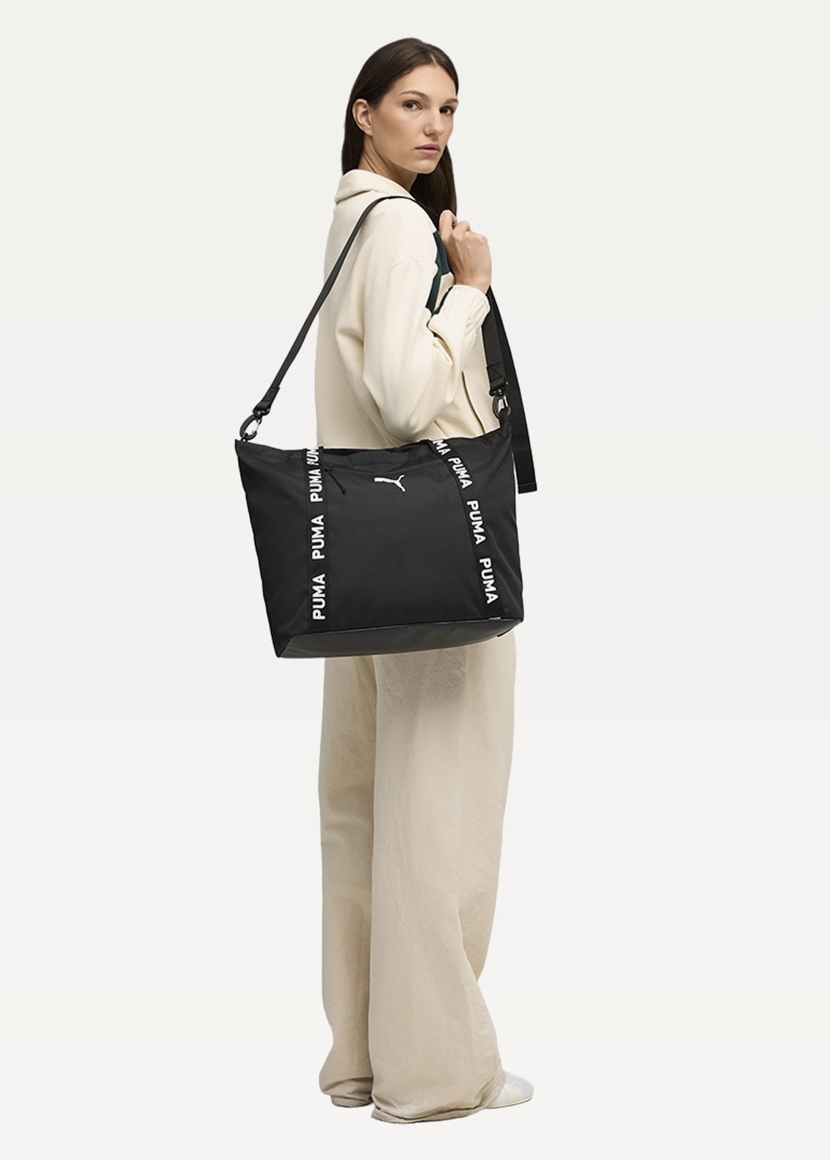 Сумка-шопер жіноча PUMA AT ESS Shopper чорного кольору