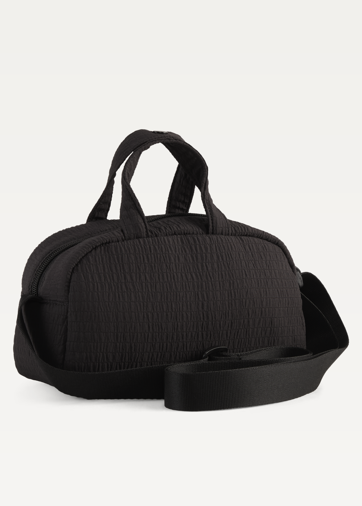 Сумка жіноча PUMA UP Crinkle Mini Grip Bag чорного кольору