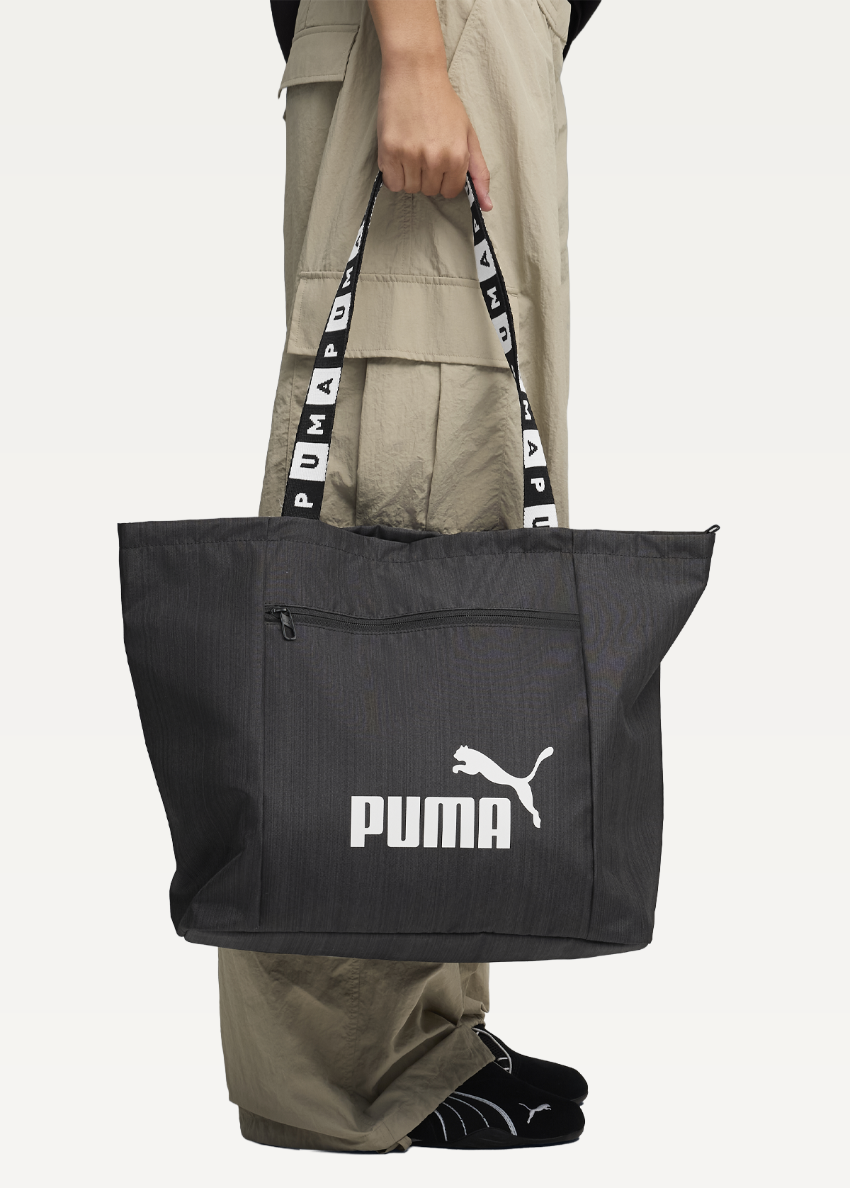 Сумка-шопер PUMA BASE Shopper чорного кольору