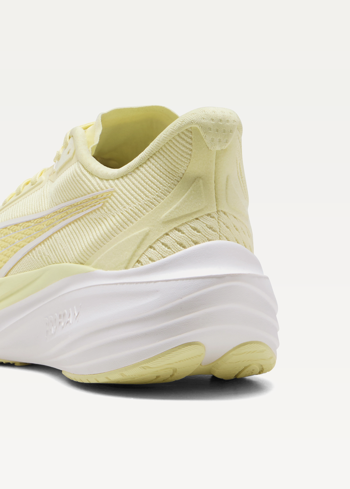 Кроссовки женские PUMA Darter Pro Gold Moon-Warm White