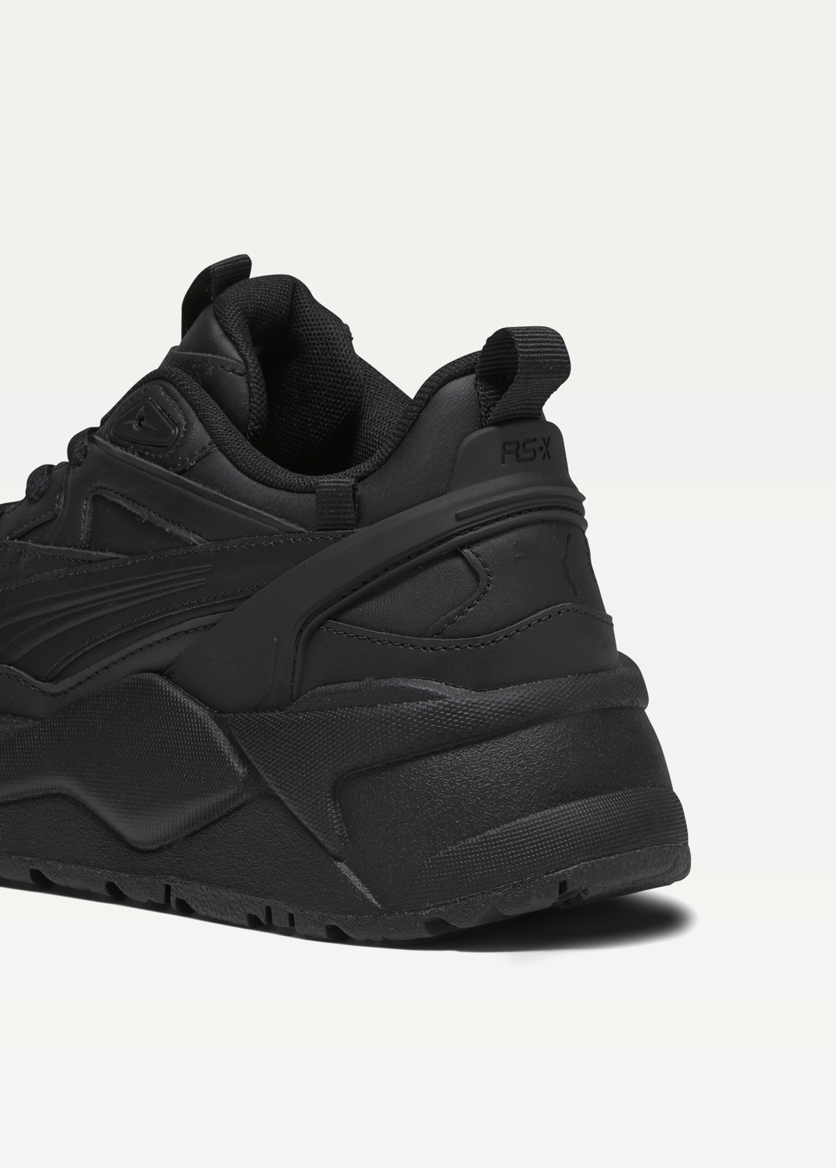 Кросівки чоловічі PUMA RS-X Efekt Lth чорного кольору