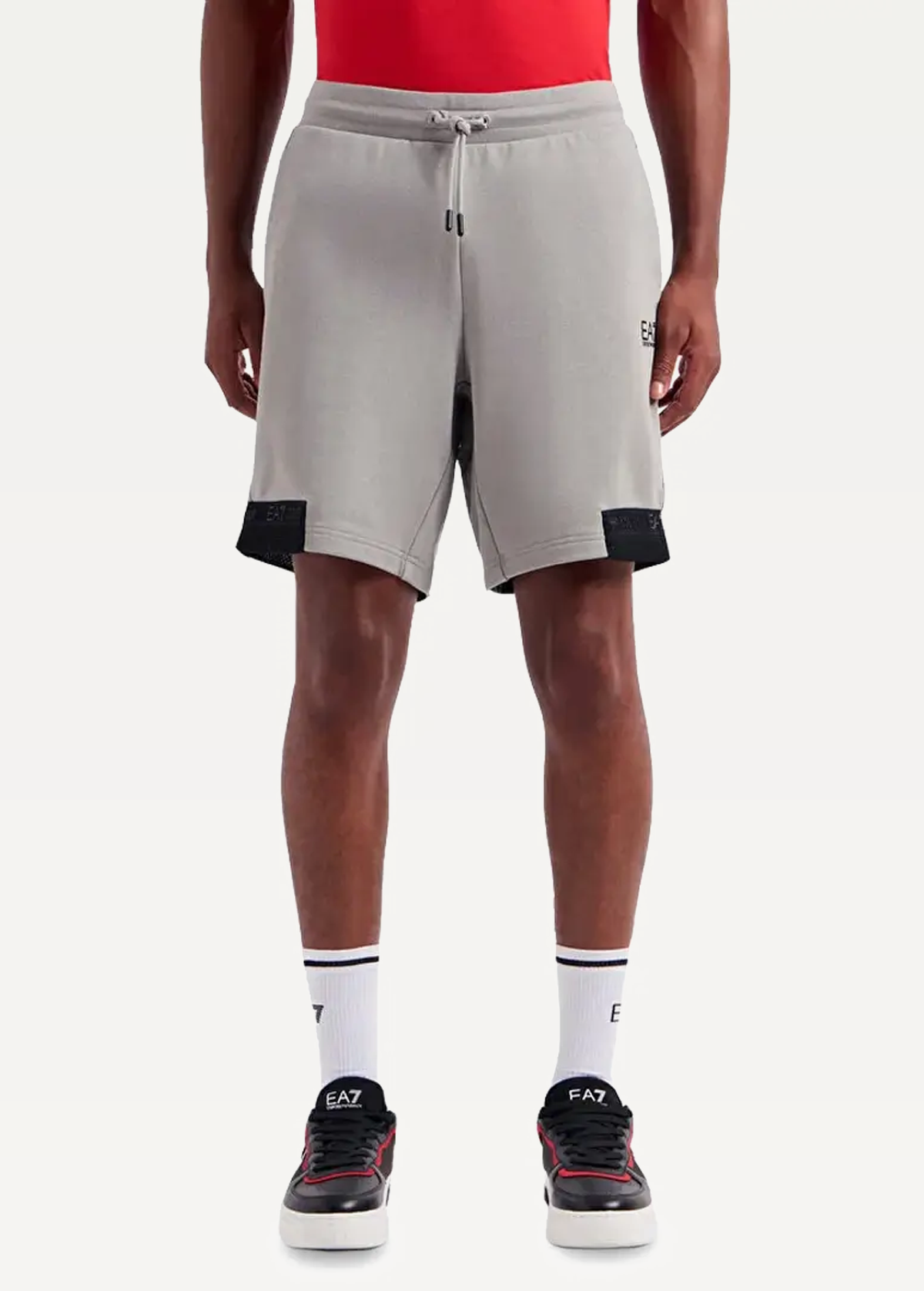 Шорти чоловічі EA7 Emporio Armani світло-пісочного кольору