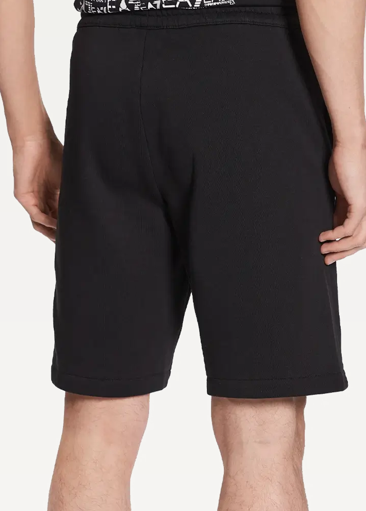 Шорти чоловічі EA7 Emporio Armani чорного кольору