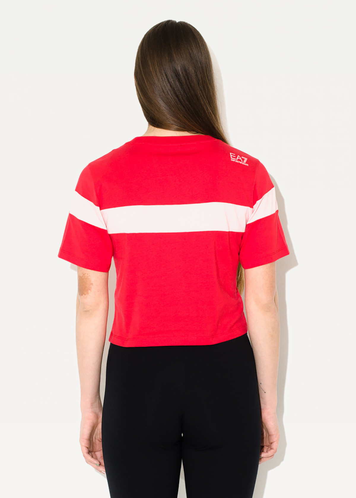 Футболка EA7 Emporio Armani красного цвета