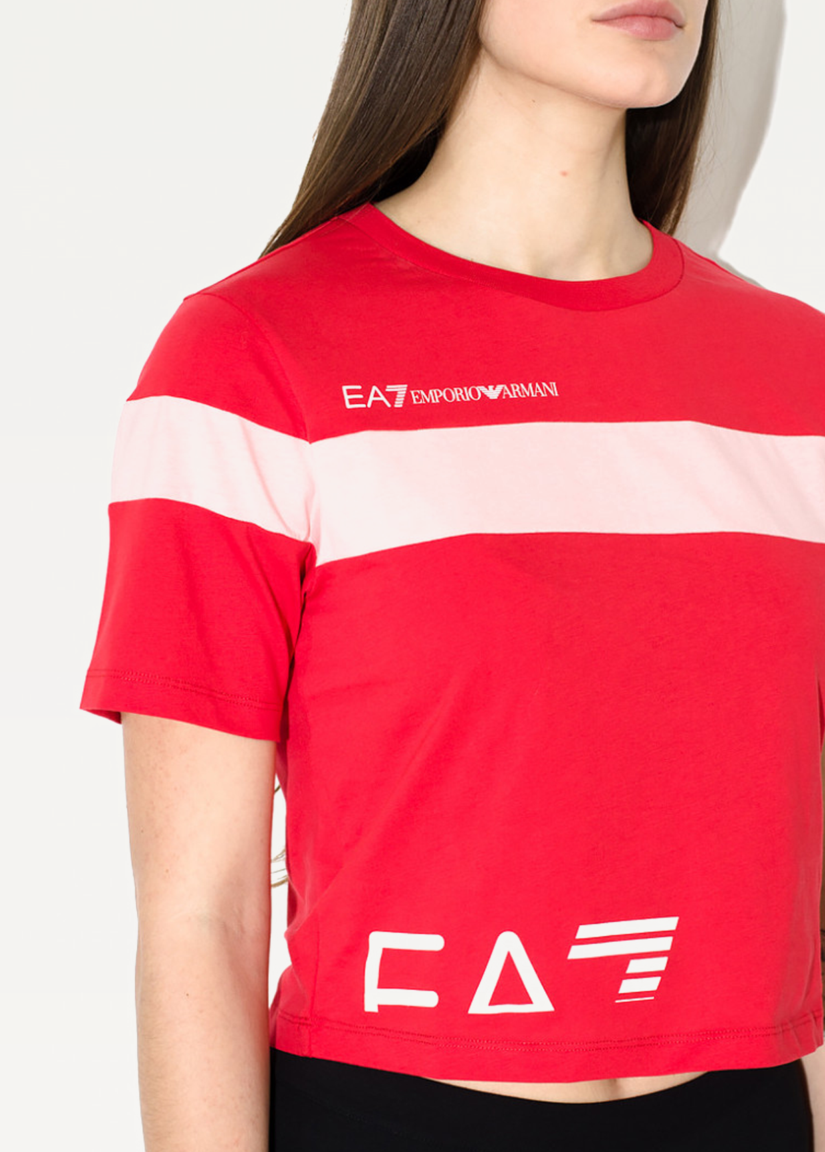 Футболка EA7 Emporio Armani красного цвета