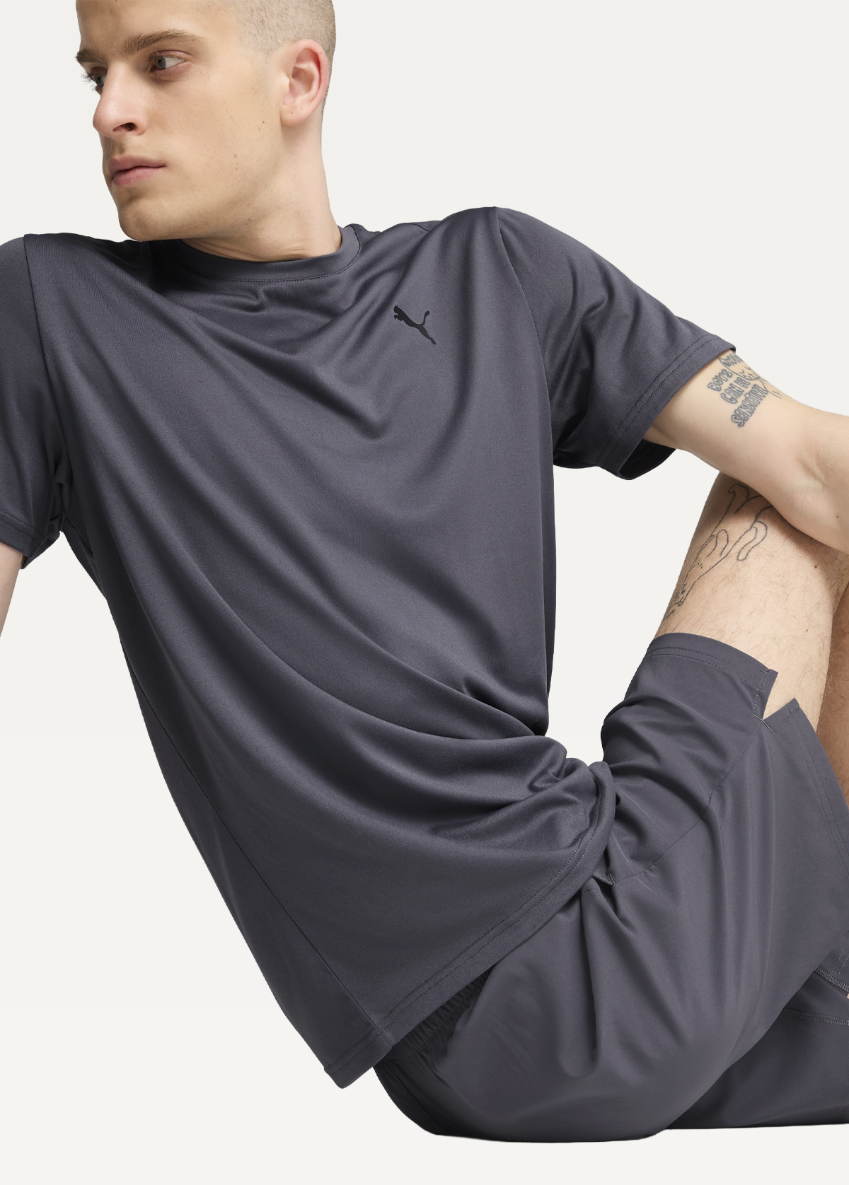 Спортивні шорти чоловічі PUMA TAD ESSENTIALS 7' Wven Short Galactic Gray