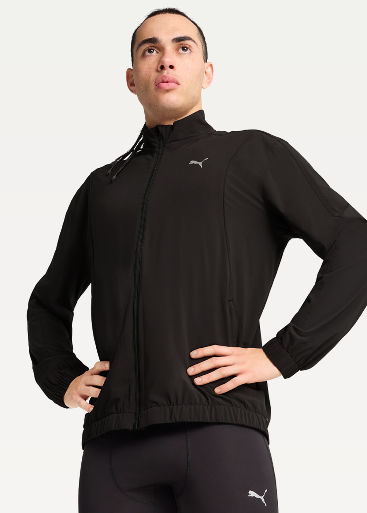 Спортивная куртка мужская PUMA RUN VELOCITY WOVEN JACKET черного цвета