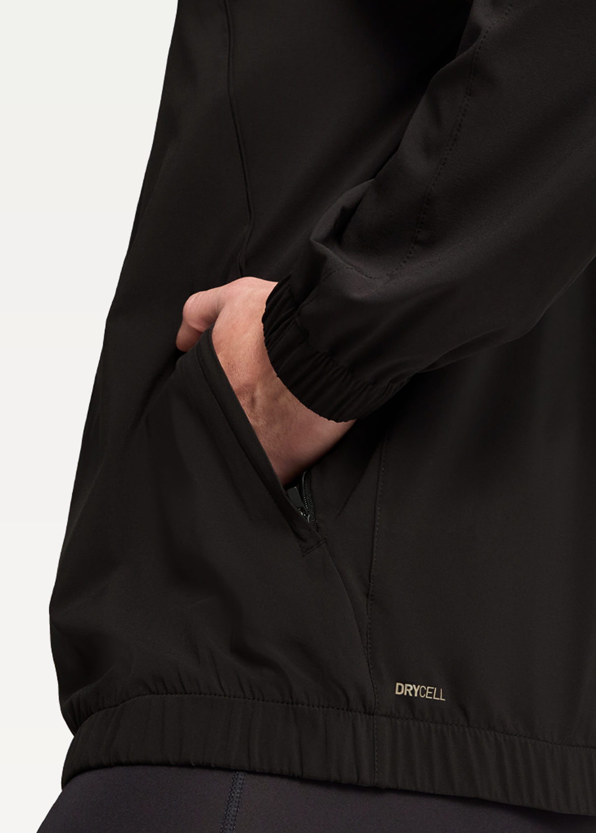 Спортивная куртка мужская PUMA RUN VELOCITY WOVEN JACKET черного цвета