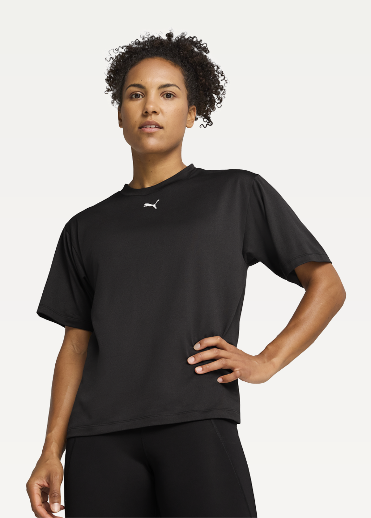 Футболка жіноча PUMA TAD ESSENTIAL RELAXED TEE чорного кольору