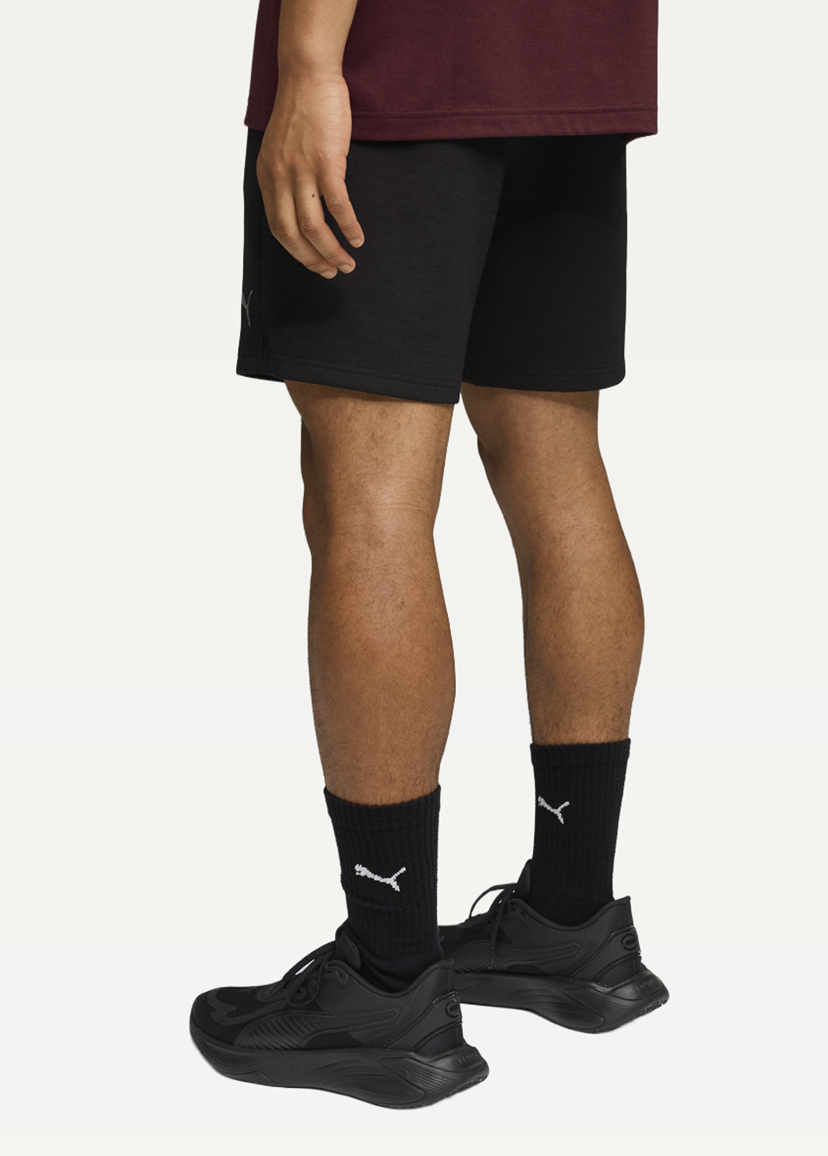 Шорти чоловічі спортивні PUMA M CLOUDSPUN 7' SHORT чорного кольору