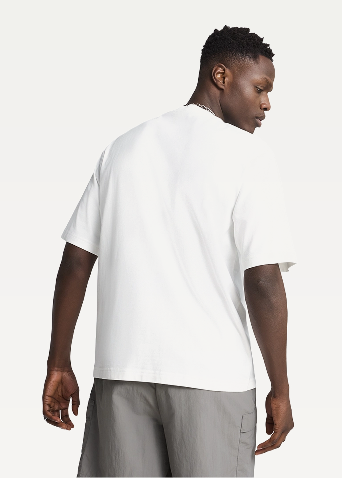 Футболка чоловіча PUMA WARDROBE ESS Boxy Tee білого кольору