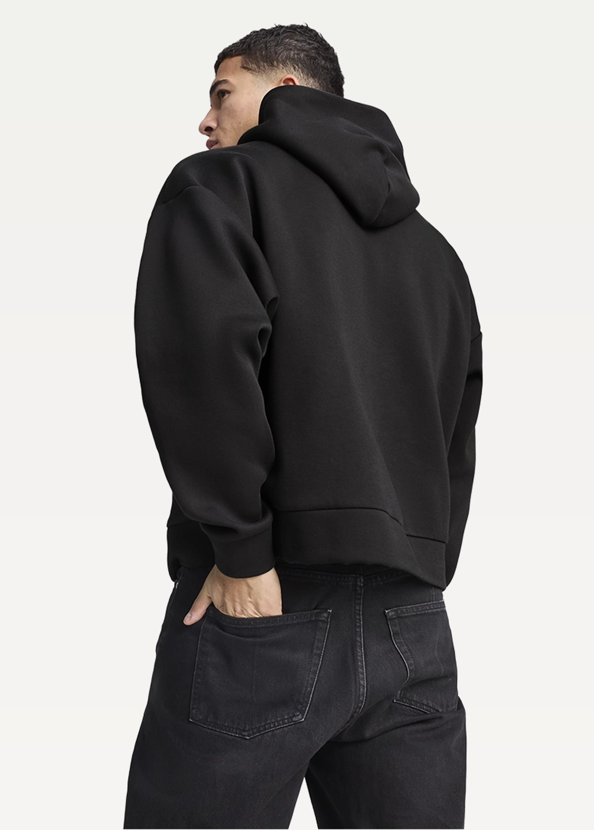 Худі чоловіче PUMA WARDROBE ESS Boxy Hoodie DK чорного кольору