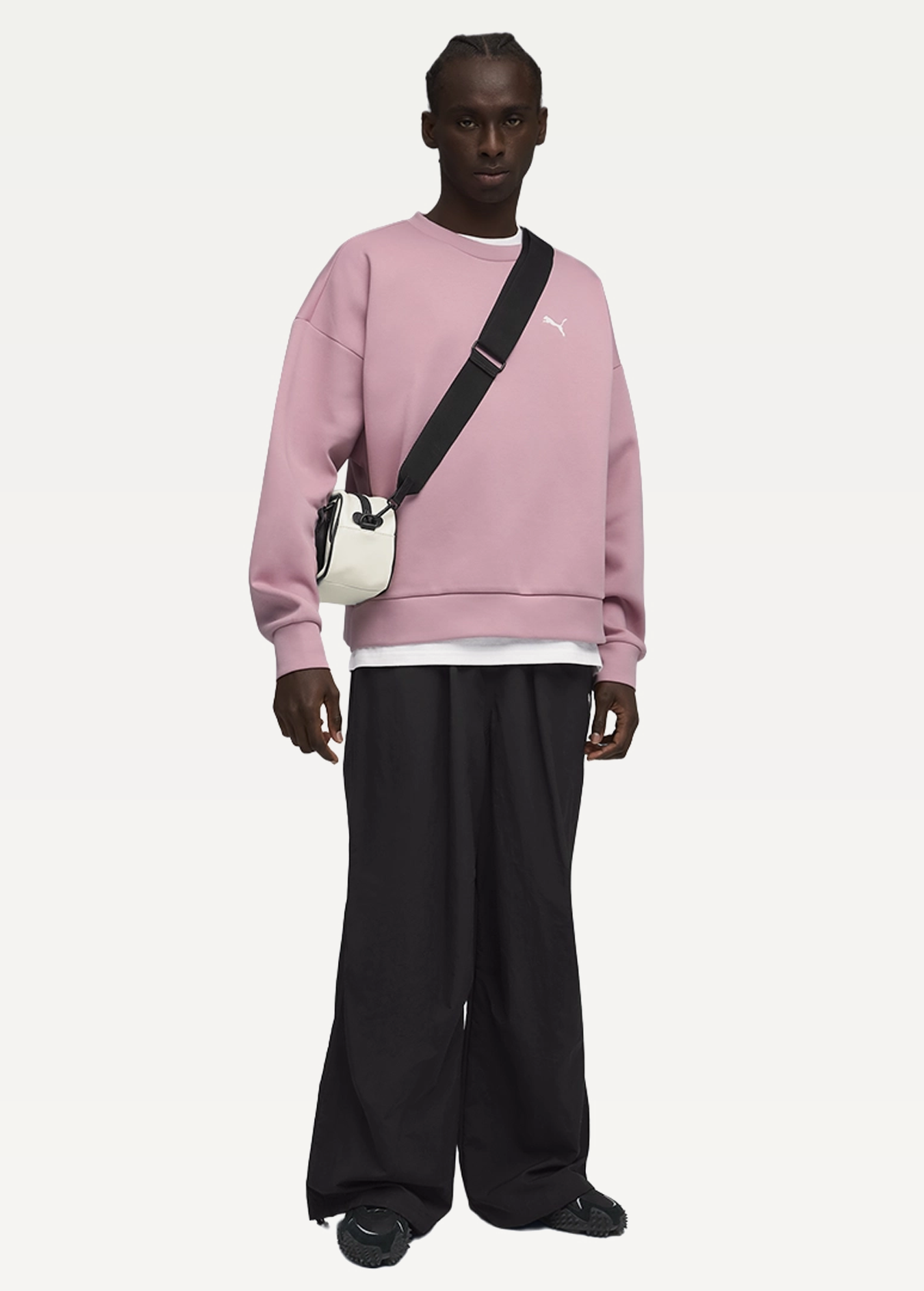 Спортивні штани чоловічі PUMA WARDROBE ESS Parachute Pants чорного кольору