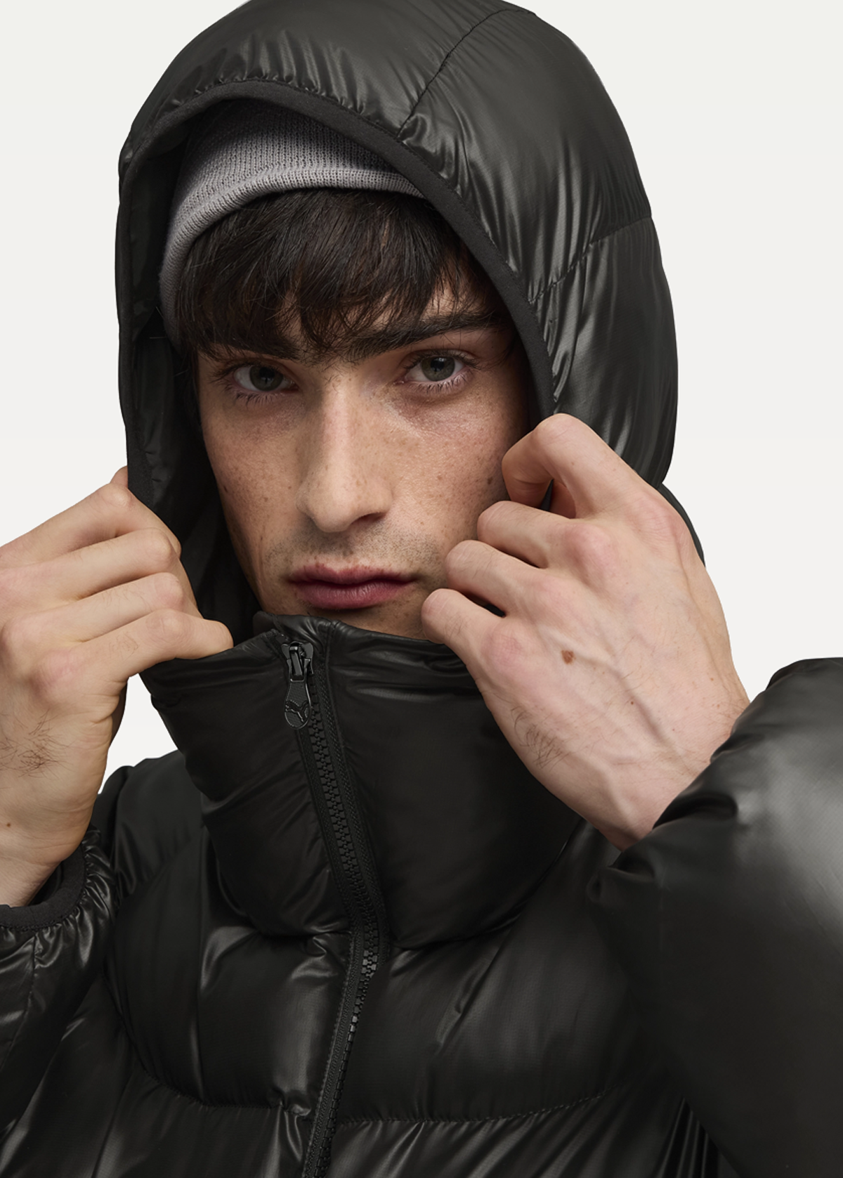 Куртка чоловіча PUMA PUMATECH-X Puffer Jacket чорного кольору